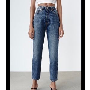 Zara Mom Fit Jeans Size 4